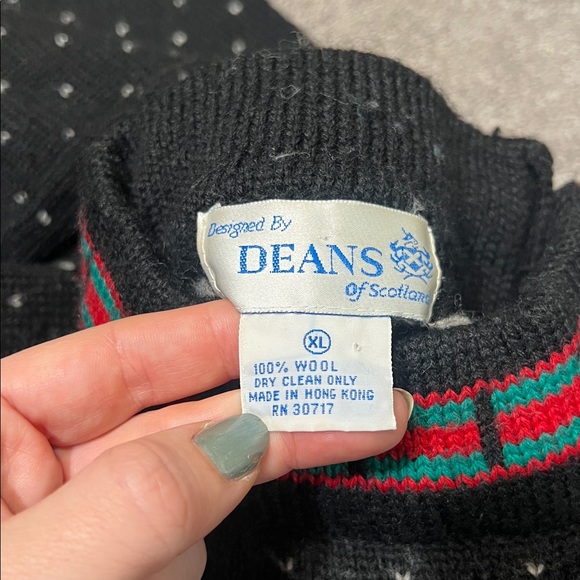 Vintage Deans Of Scotland 100% Wool Christmas Holiday Sweater size XL - Picture 6 of 6